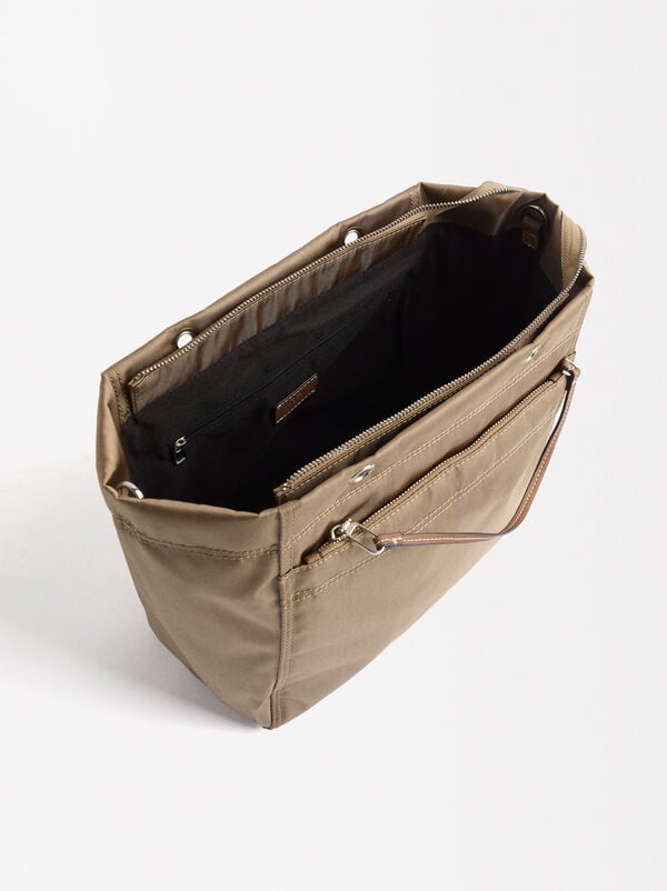 Nylon tote bag 
