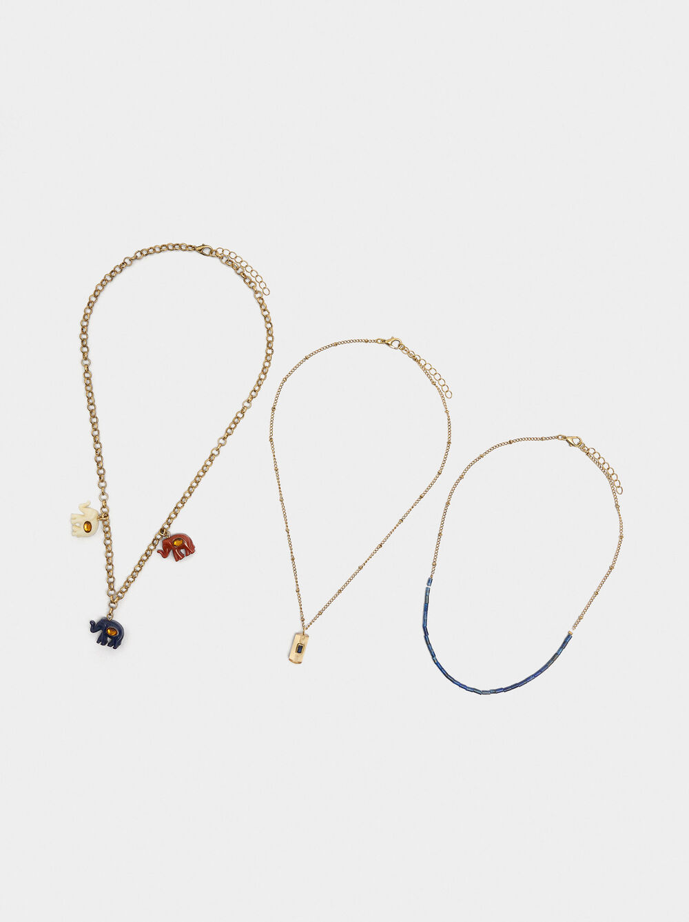 Set von Halsketten mit Elefanten