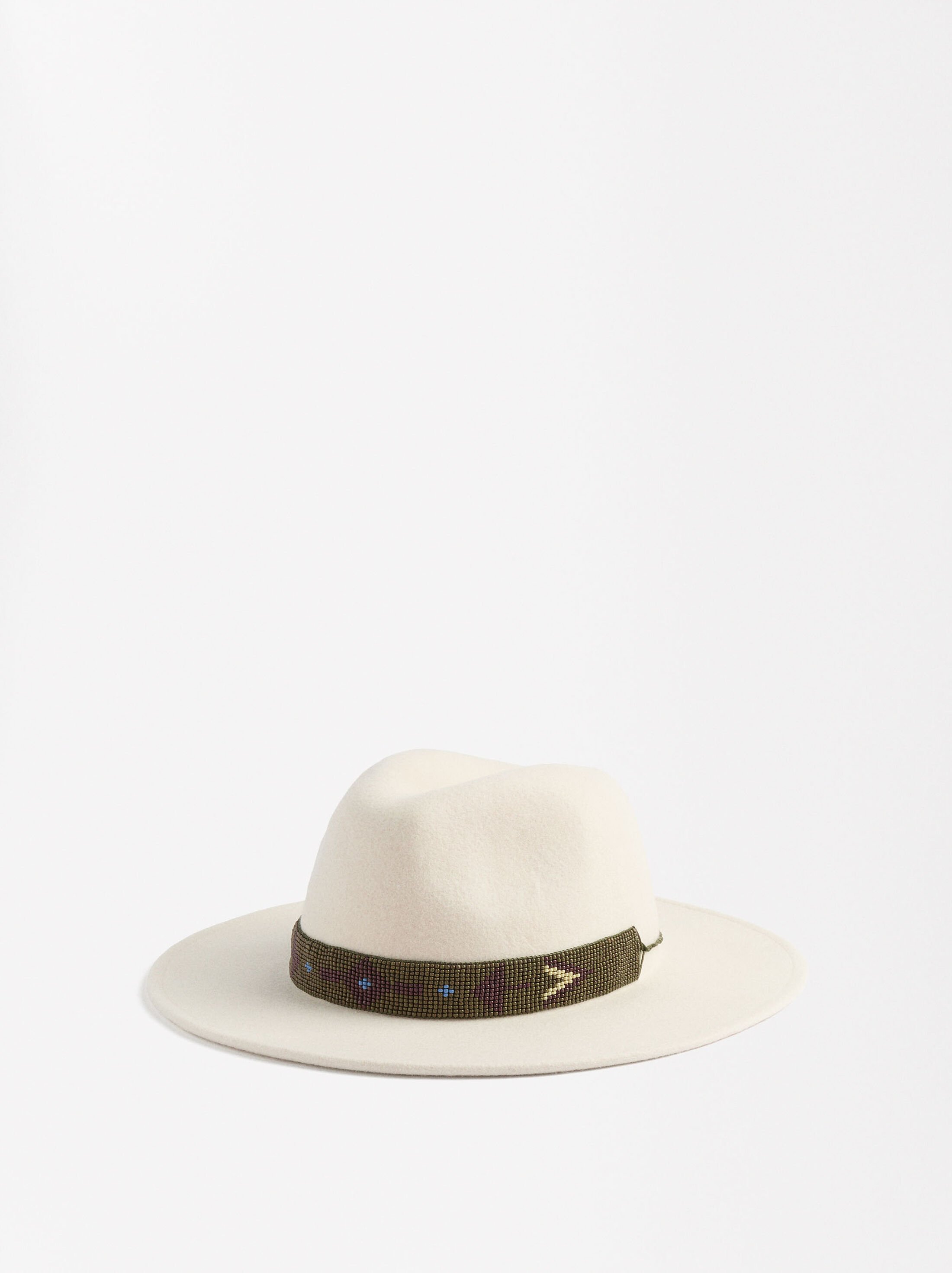 Hat with wool image number 0.0