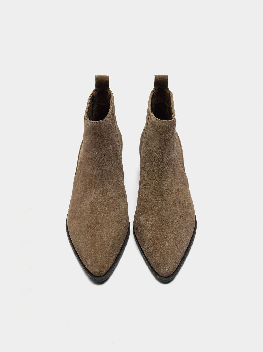 Leather ankle boots with heels