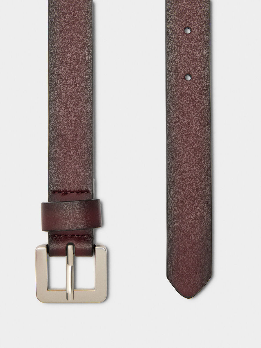 Belt with ombré effect