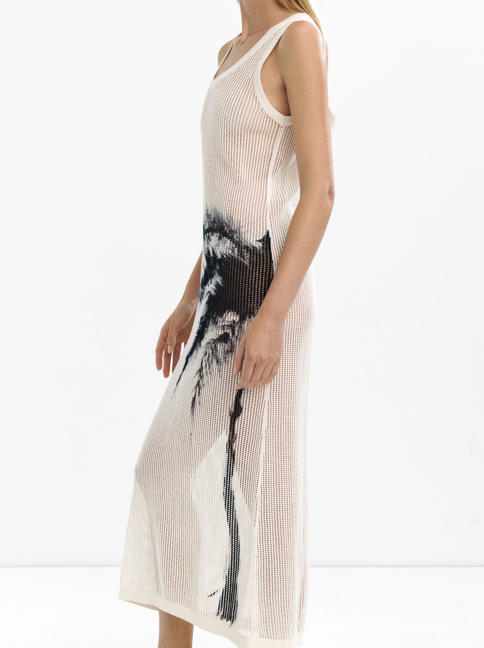 Robe en maille imprimée palmier image number 3.0