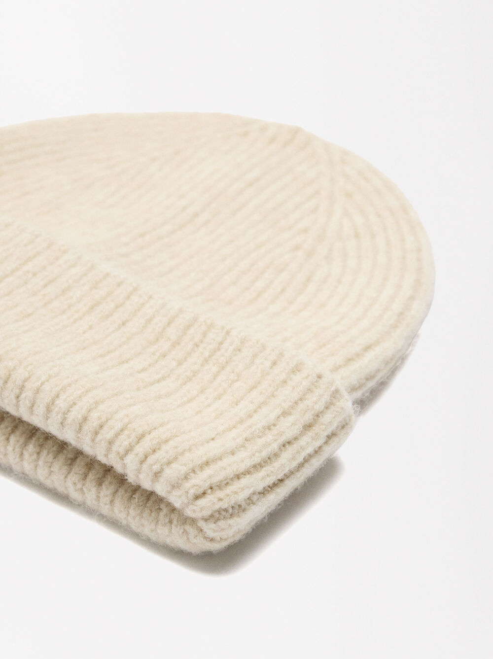 Ribbed hat with cuff