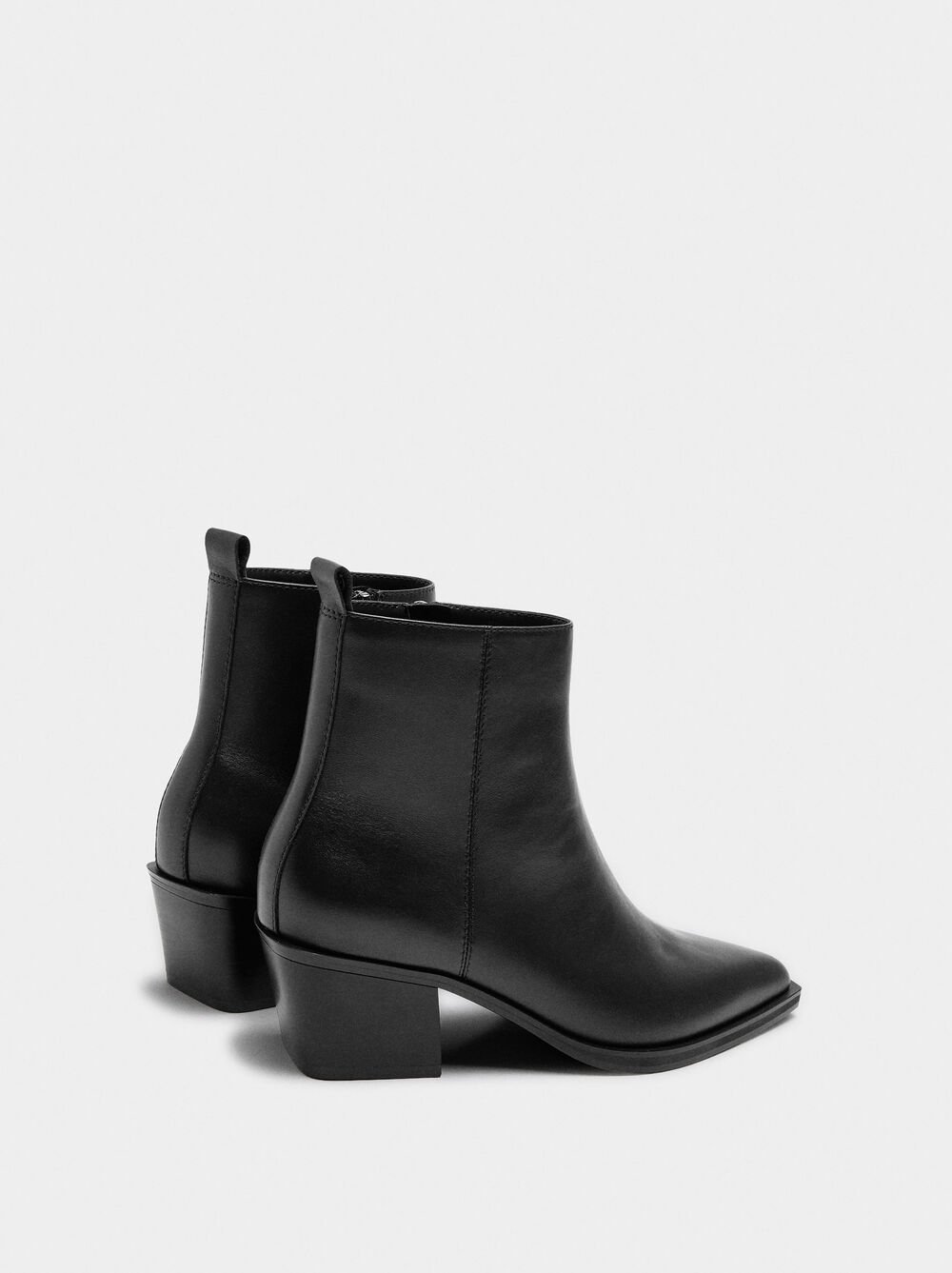 Leather ankle boots with wide heel