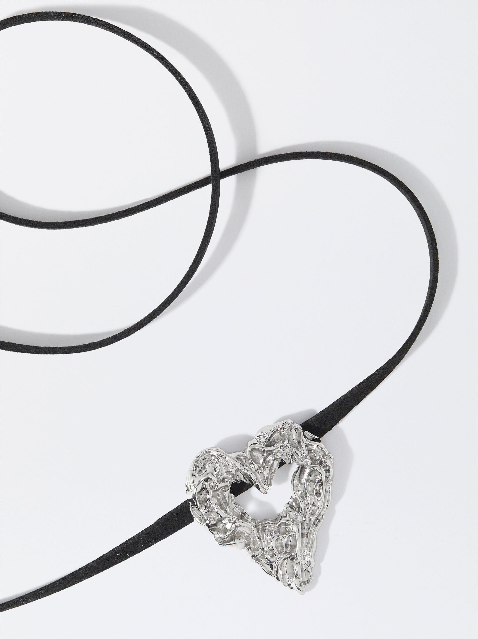 Cord Necklace With Heart image number 1.0