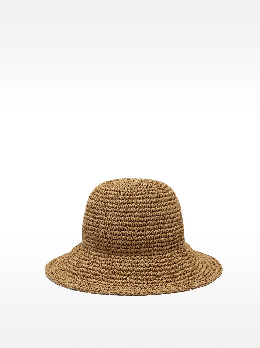 Bucket hat with straw effect
