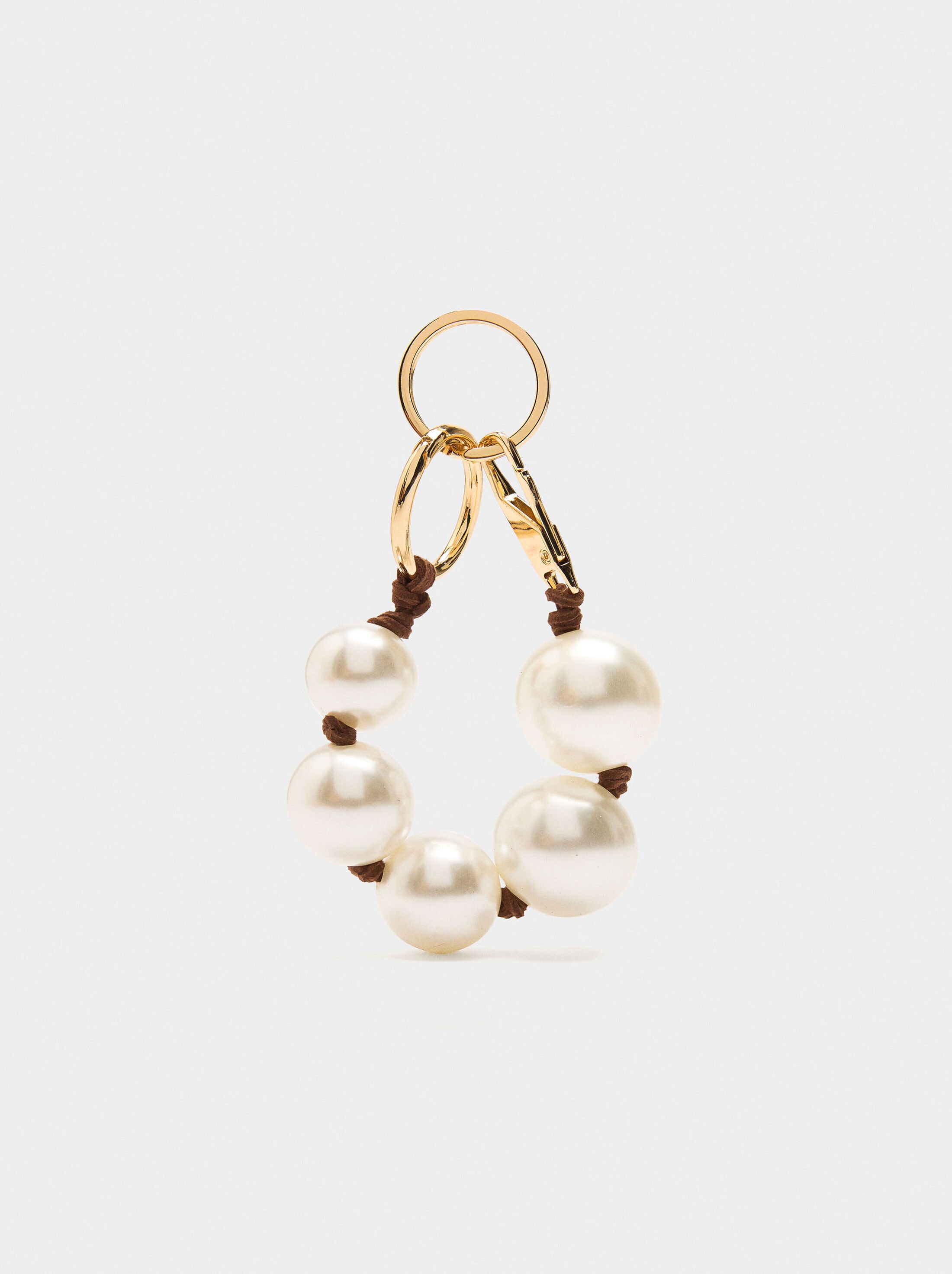 Keychain charm with pearls image number 0.0