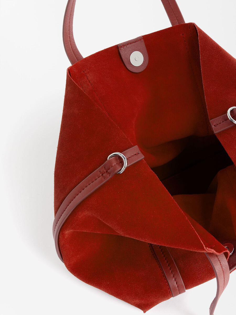 Leather tote bag with removable pouch