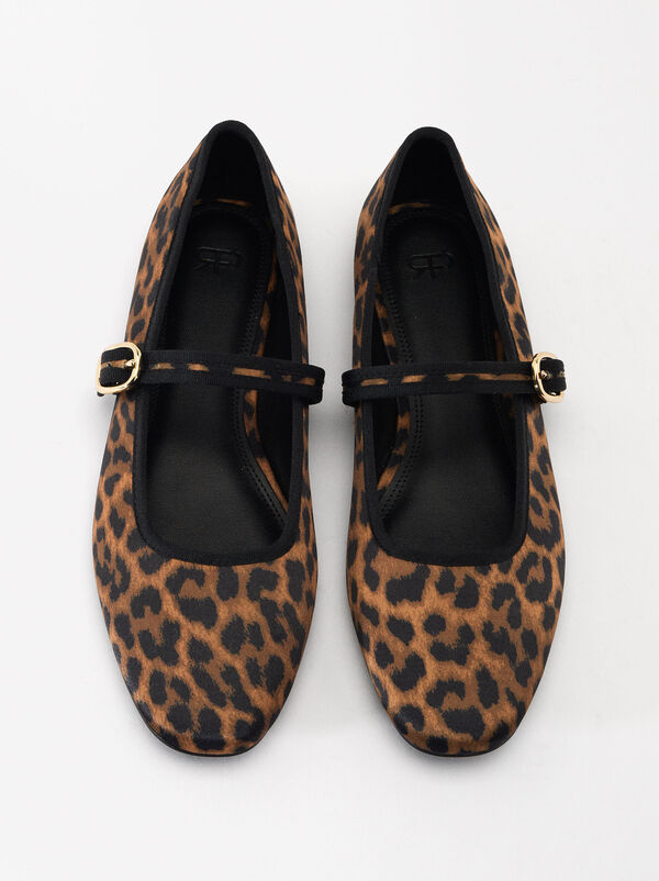 Leopard print ballerinas