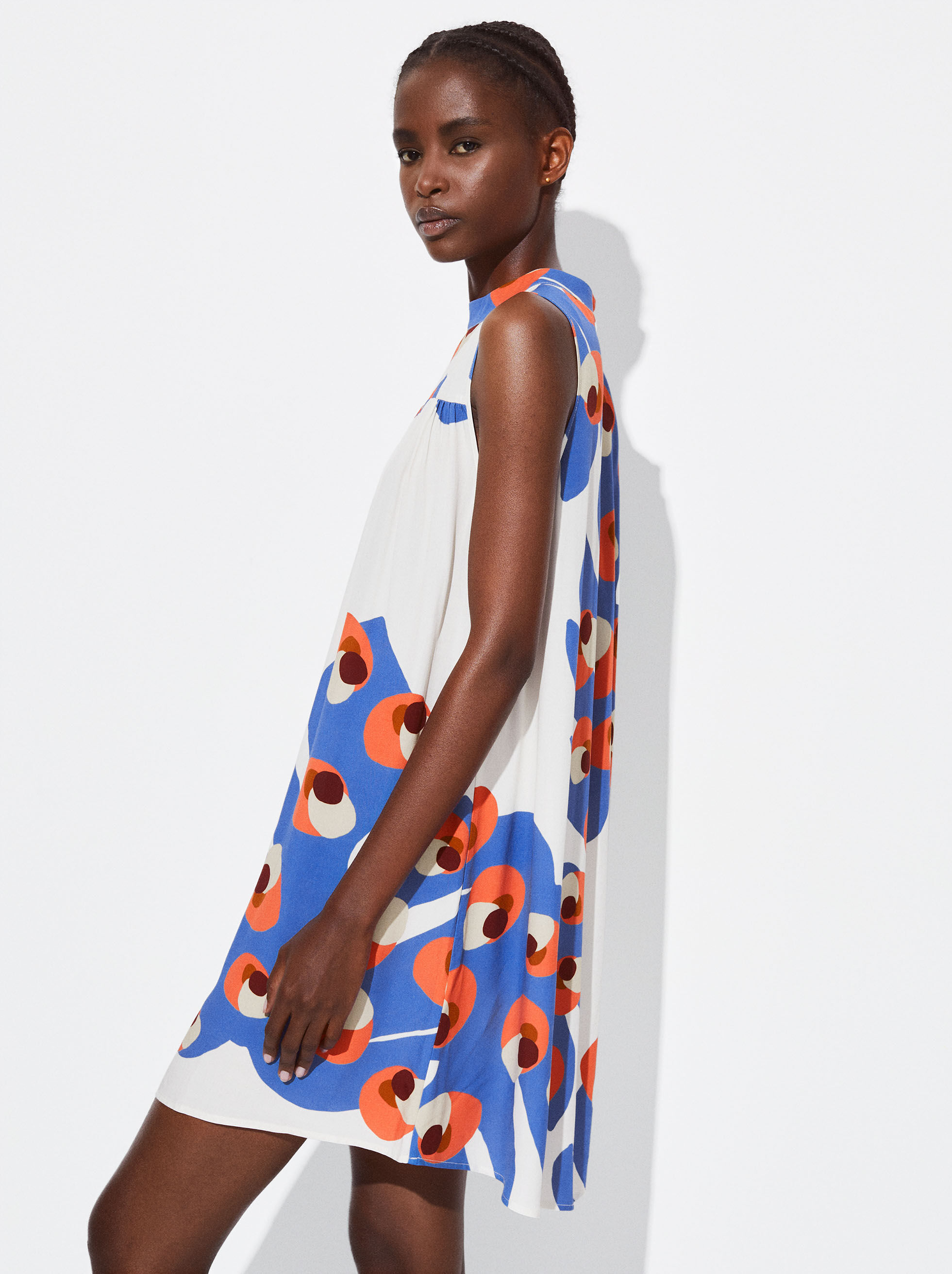 Online Exclusive Short Dress With Ruffled Hem Black Parfois
