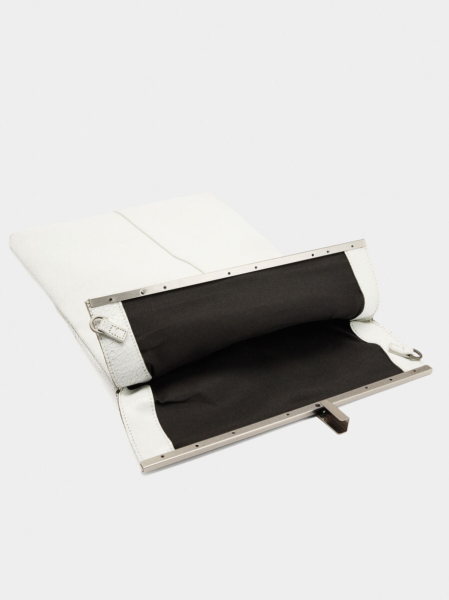 Shoulder bag with cracked leather