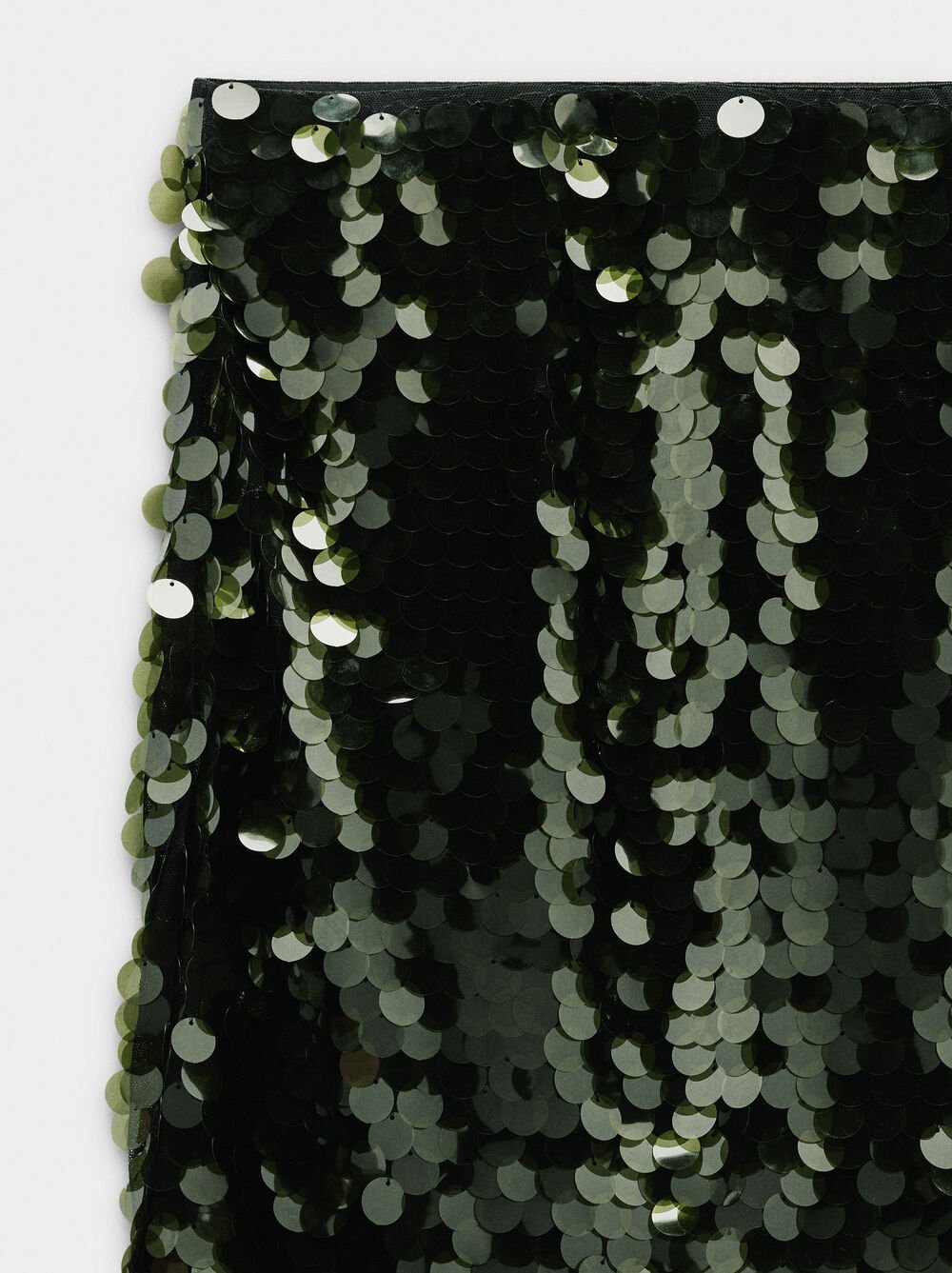 Long skirt with sequins