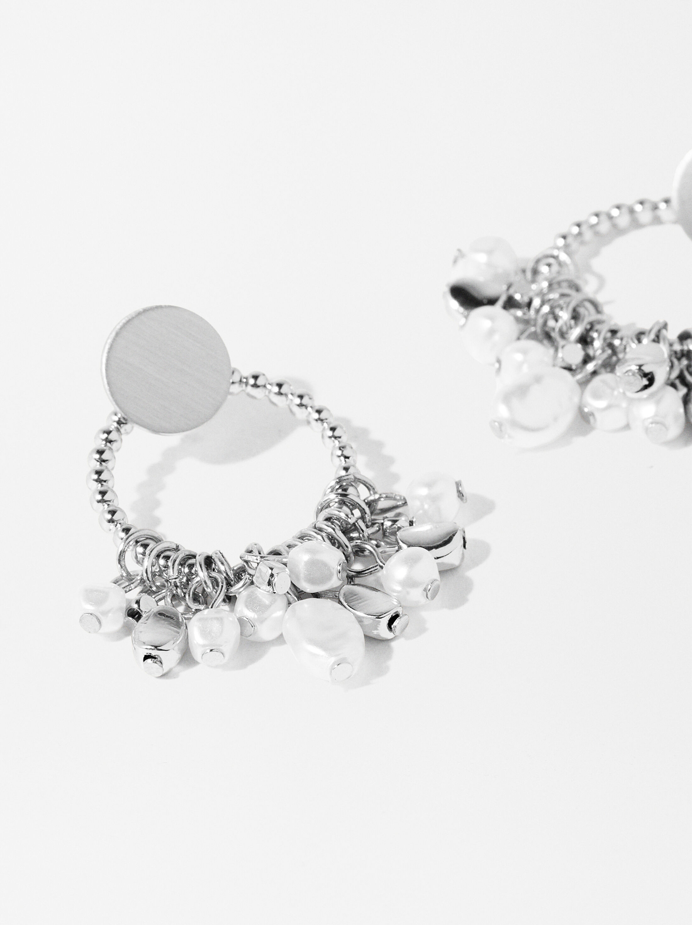 Round pearl earrings image number 1.0