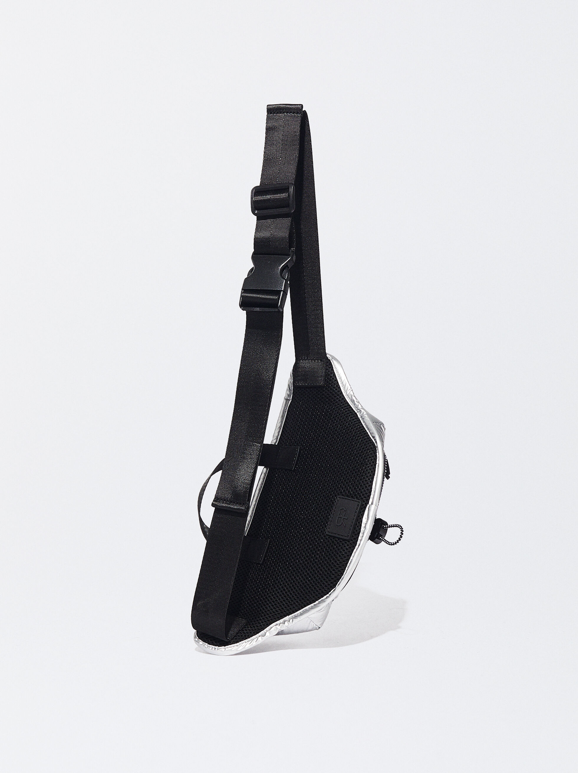Bolso Ri onera De Tejido T cnico Plateado Parfois