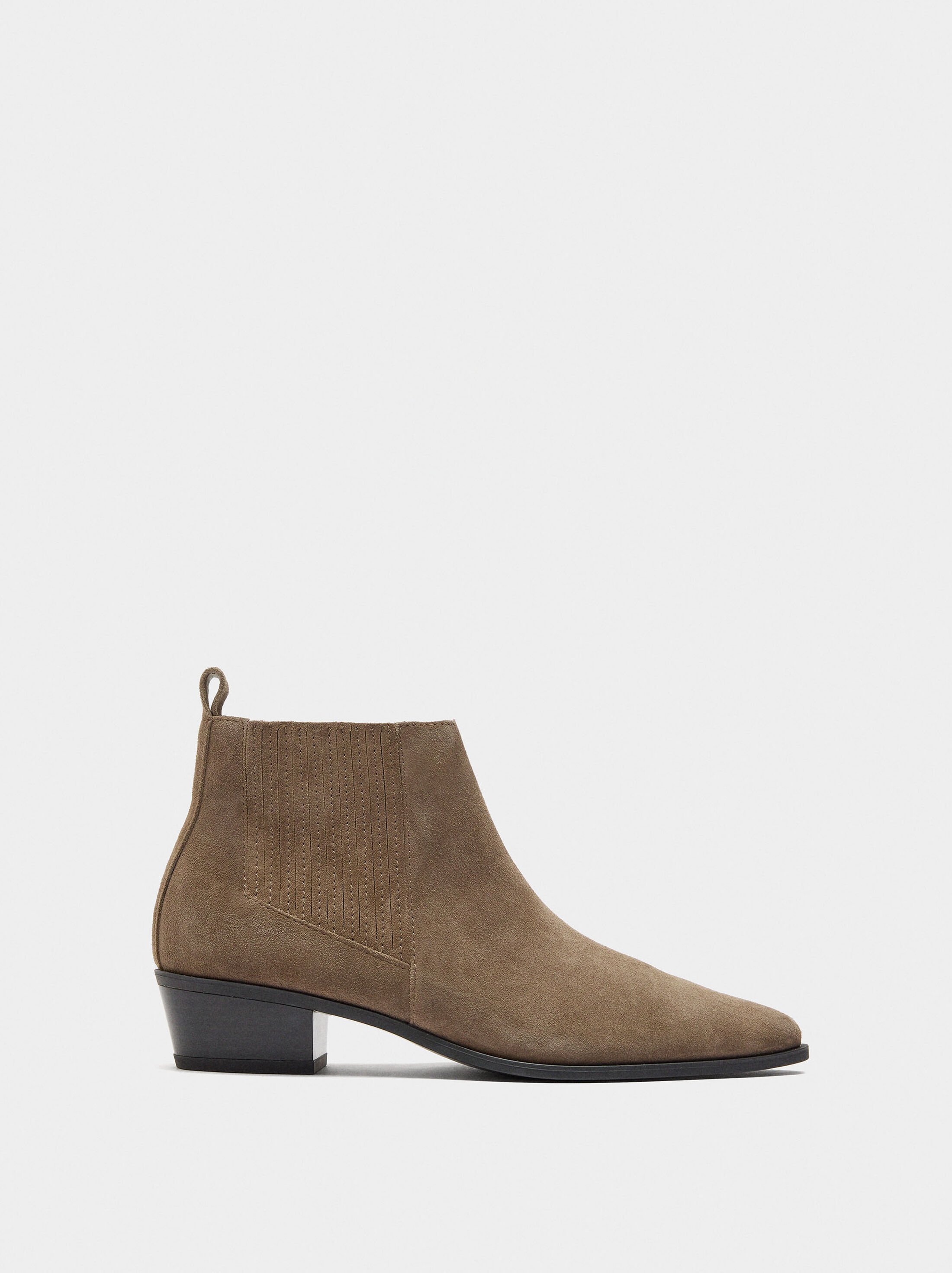 Leather ankle boots with heels image number 2.0