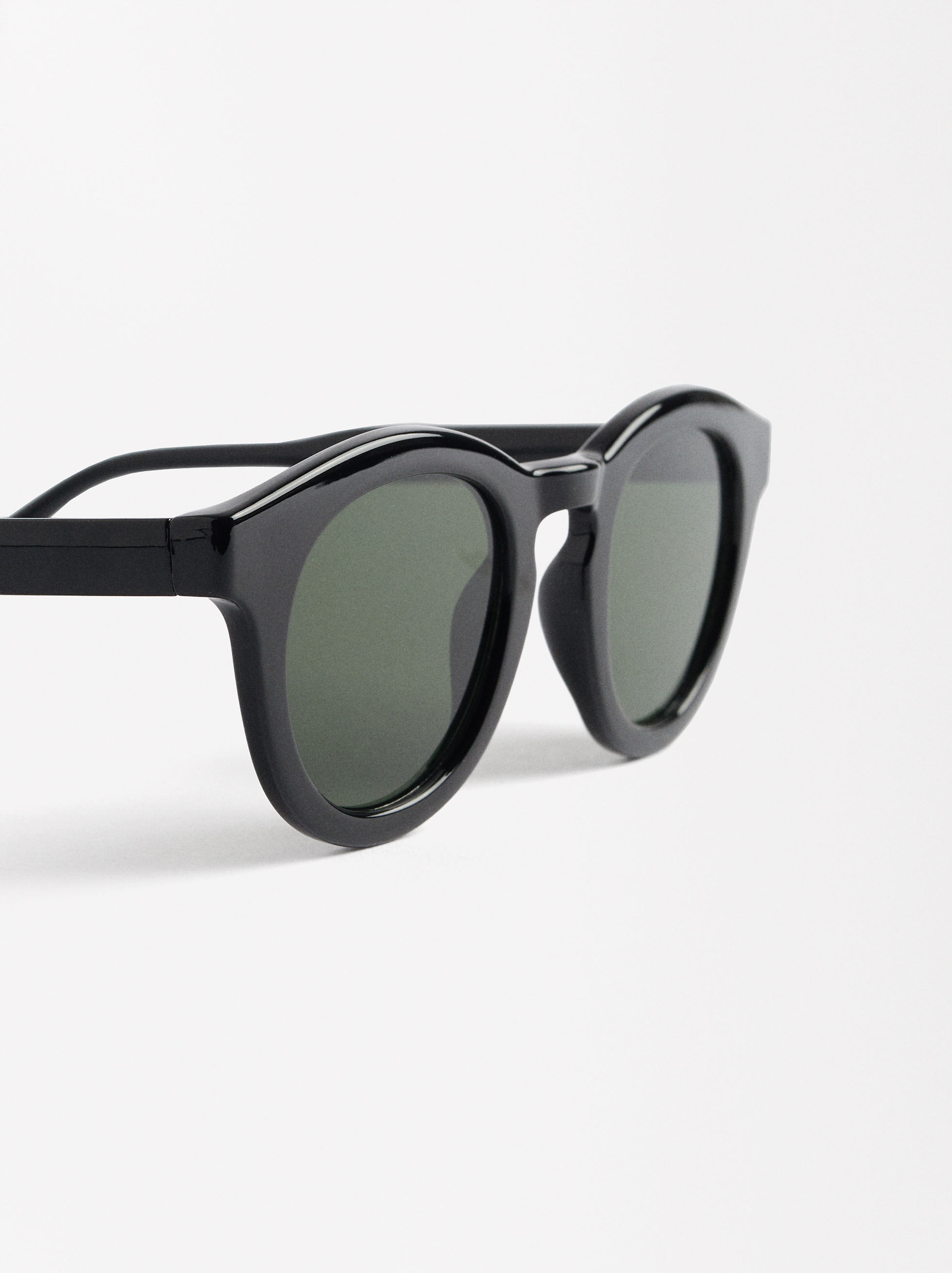 人文 SOUSA SPECTACULAR Sunglasses D.Franklin Ultra Light S Round Black/ Black | Queens