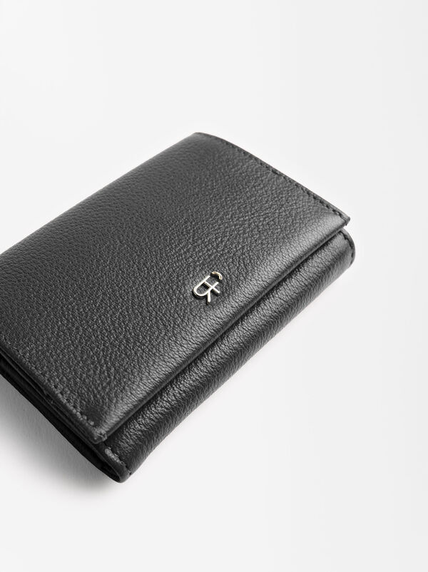 Leather cardholder