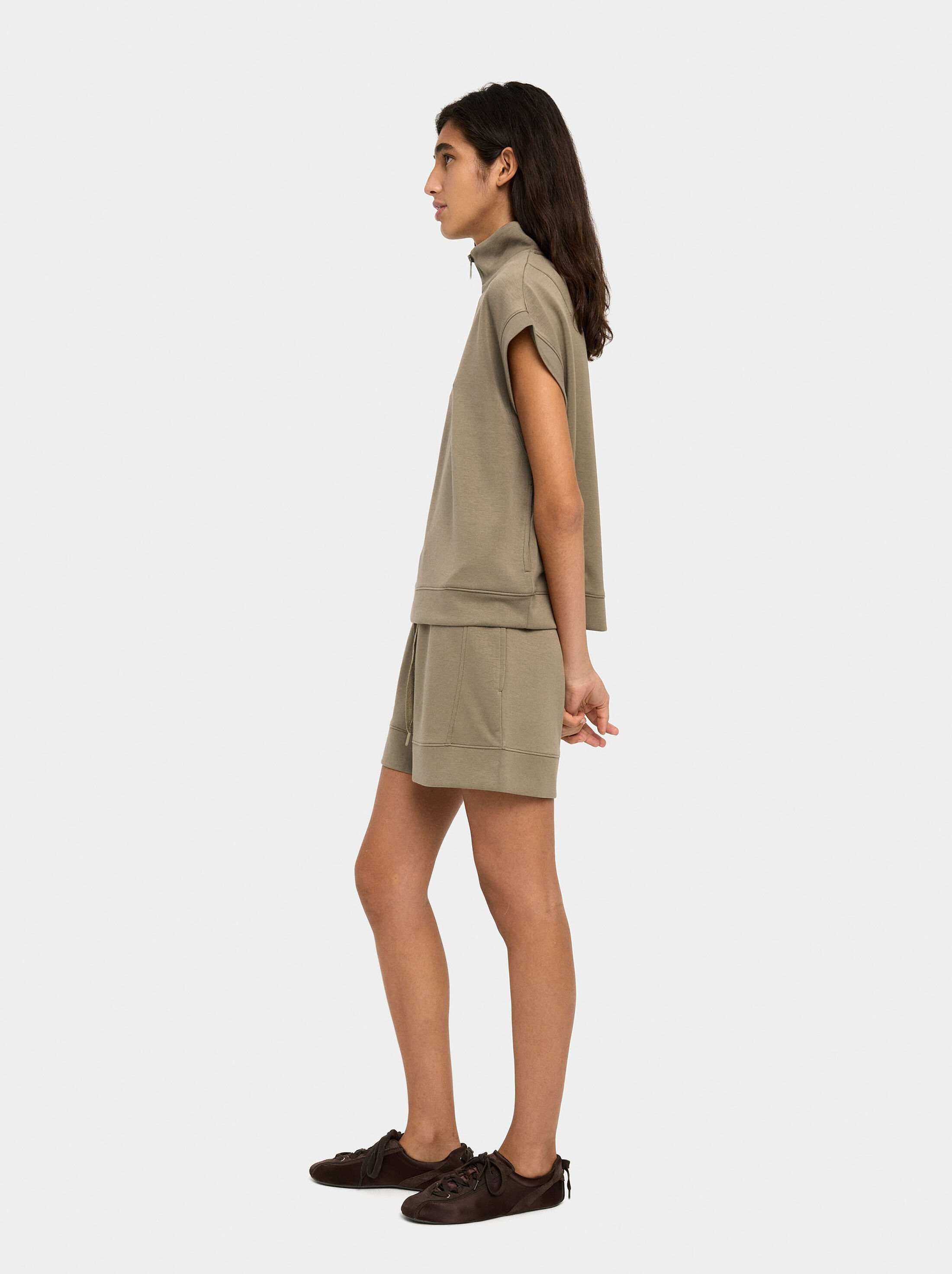 Shorts with elastic waist and soft touch image number 2.0
