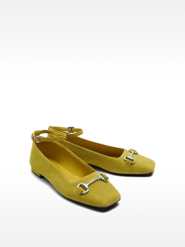 Ankle-strap leather ballet flats