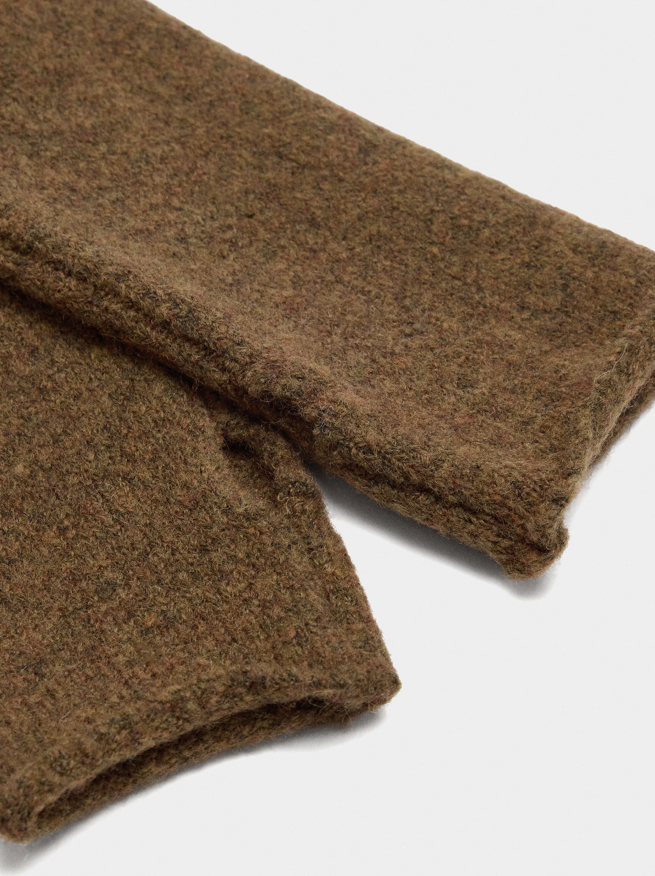 Knit mittens image number 1.0