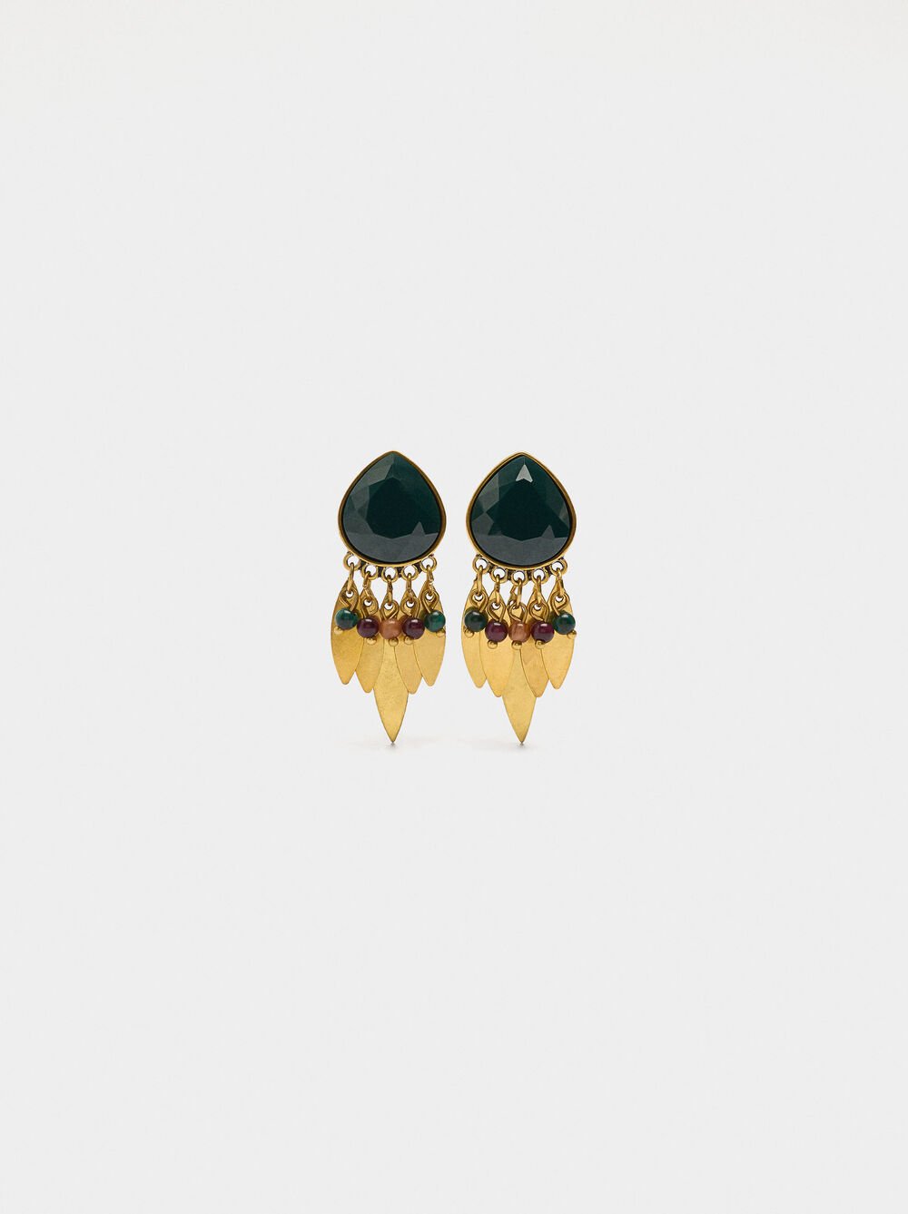 Oval earrings with petals