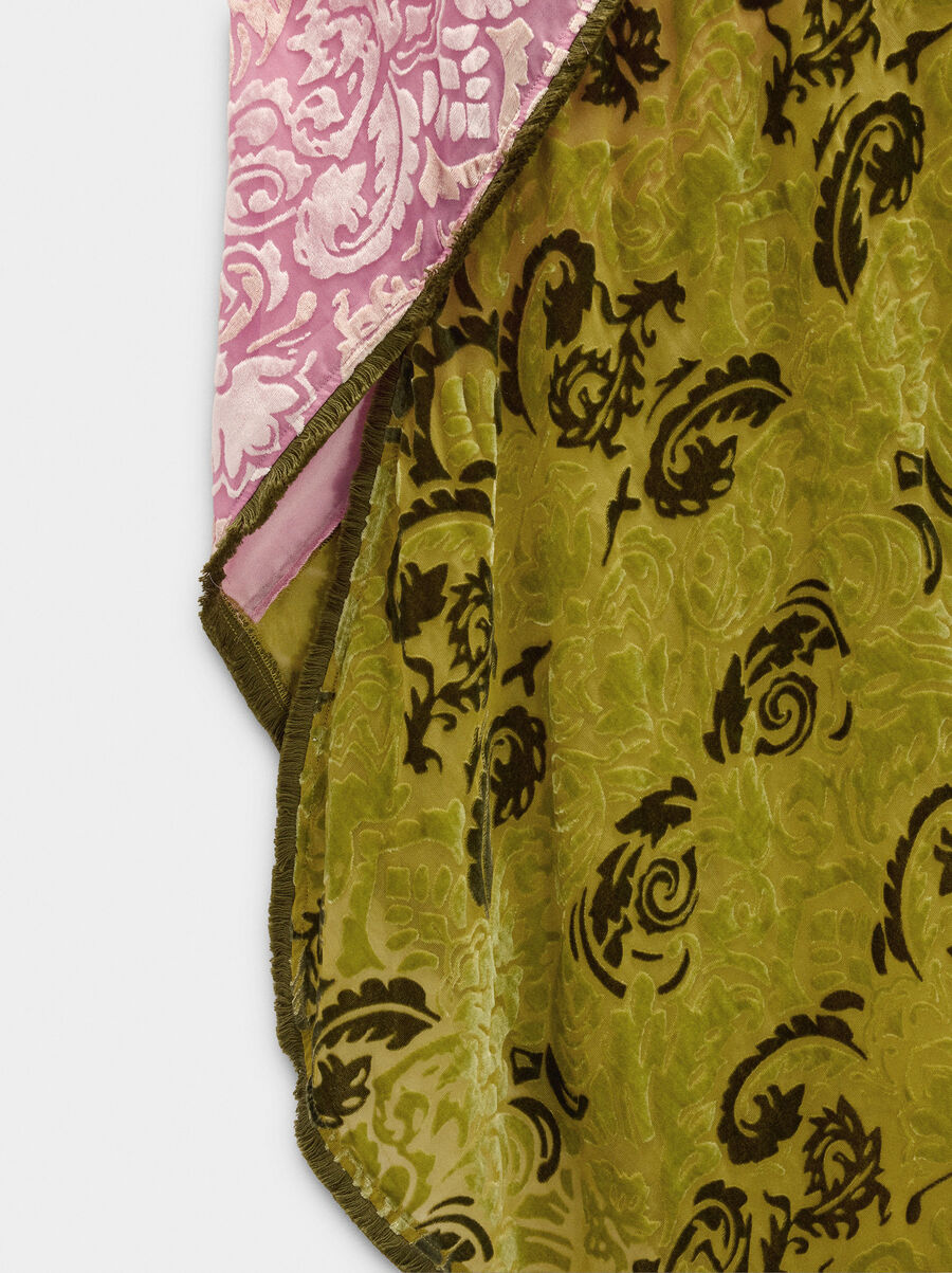 Asymmetric dress with contrast