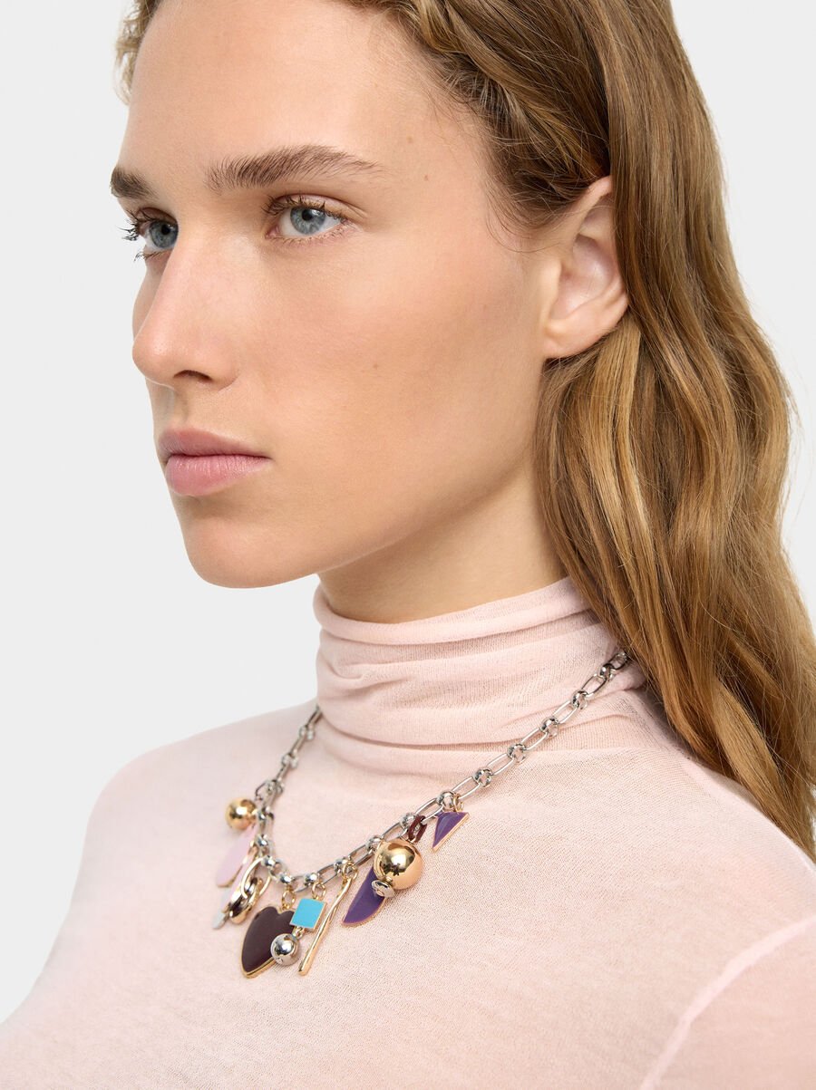 Necklace of pendant links with enamel