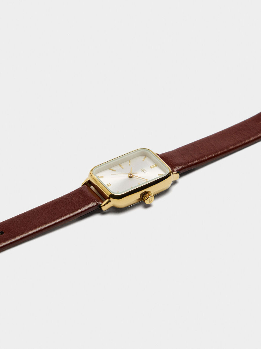 Square watch with textured bracelet