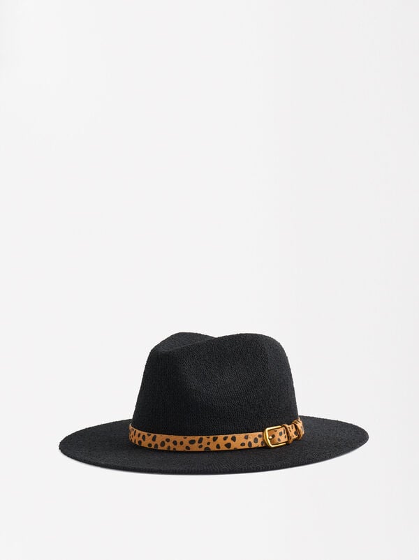 Knit hat with leather belt