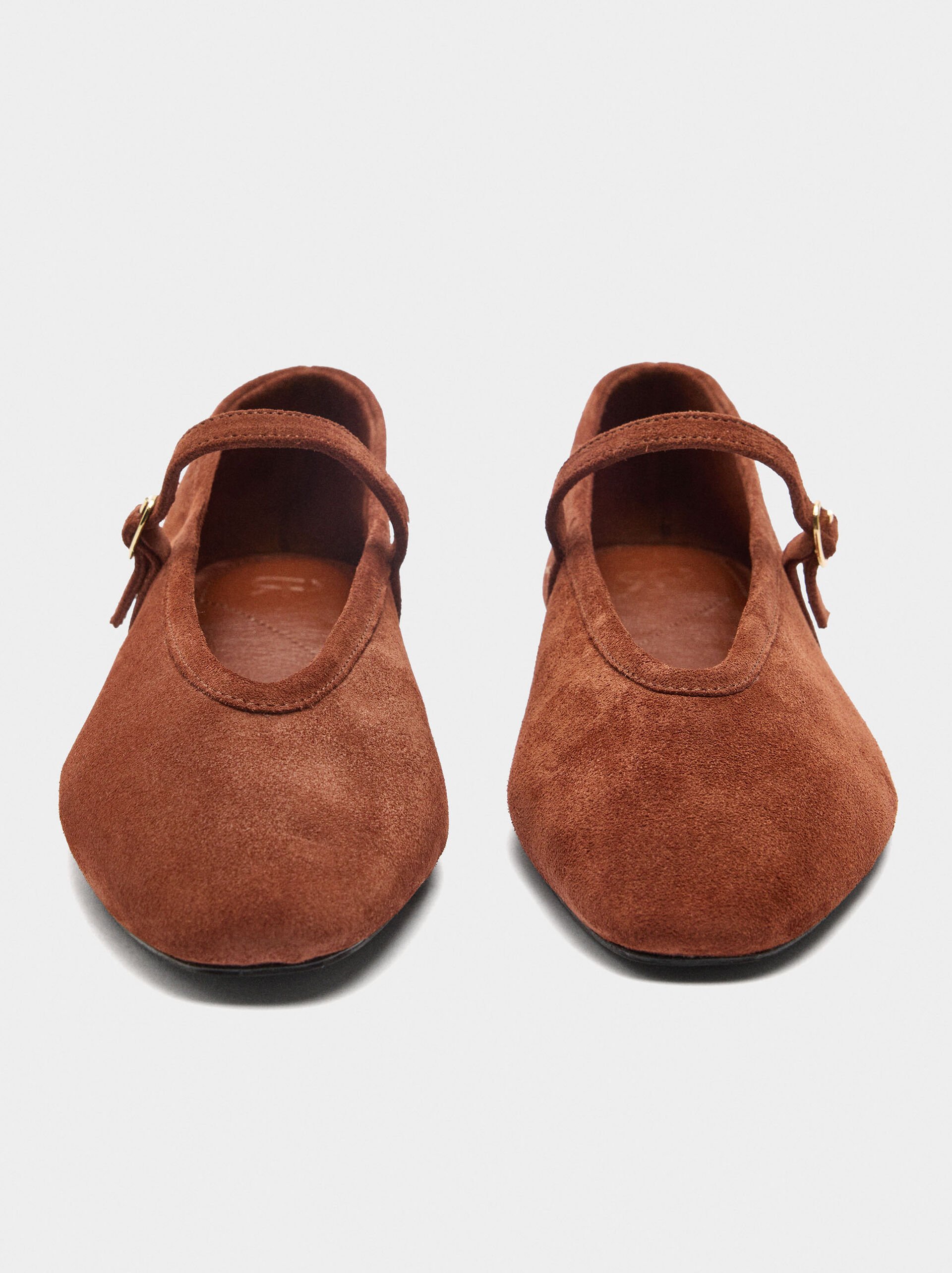 Leather ballet flats with strap and buckle image number 4.0