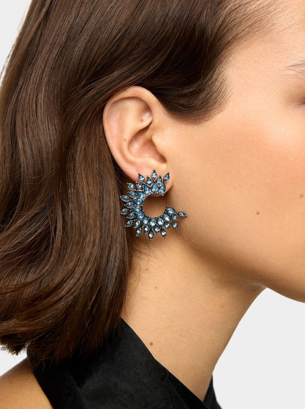 Maxi hoop earrings with crystals