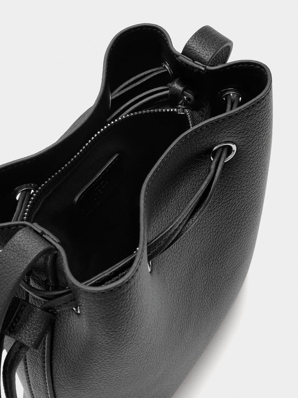 Sac bandoulière avec cordon