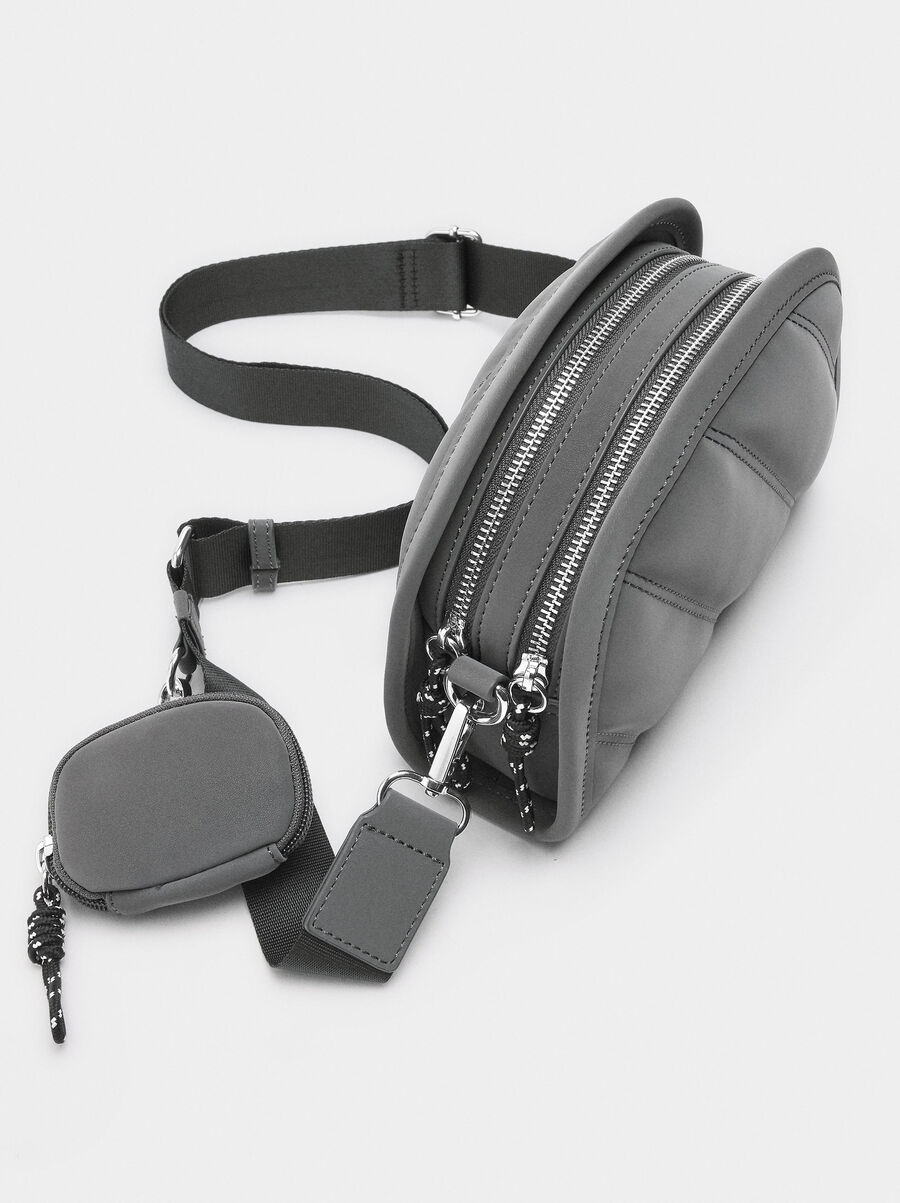 Crossbody bag with soft texture and pendant