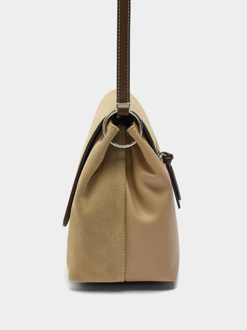 Umhängetasche mit Leder und Klappe