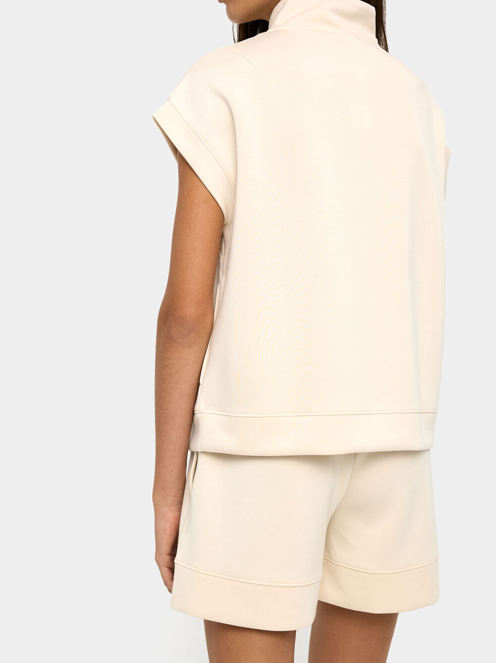 Shorts with elastic waist and soft touch