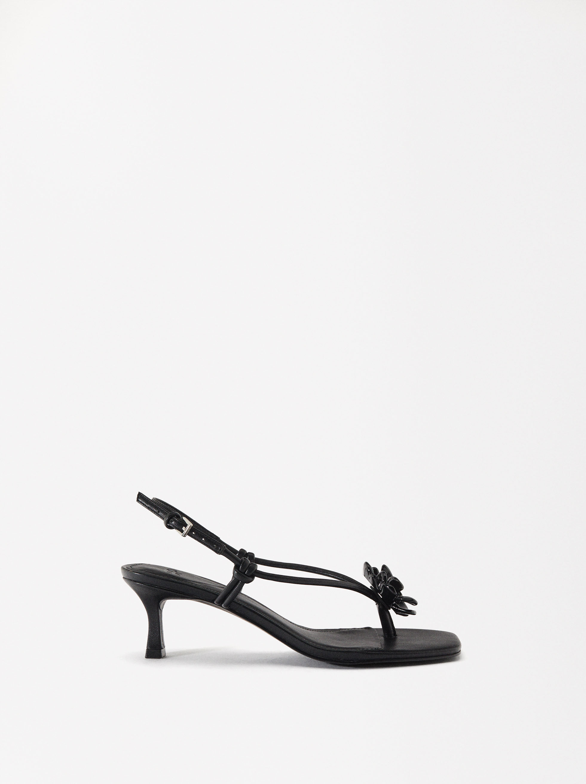Online Exclusive Heeled Sandals With Flower Black Parfois