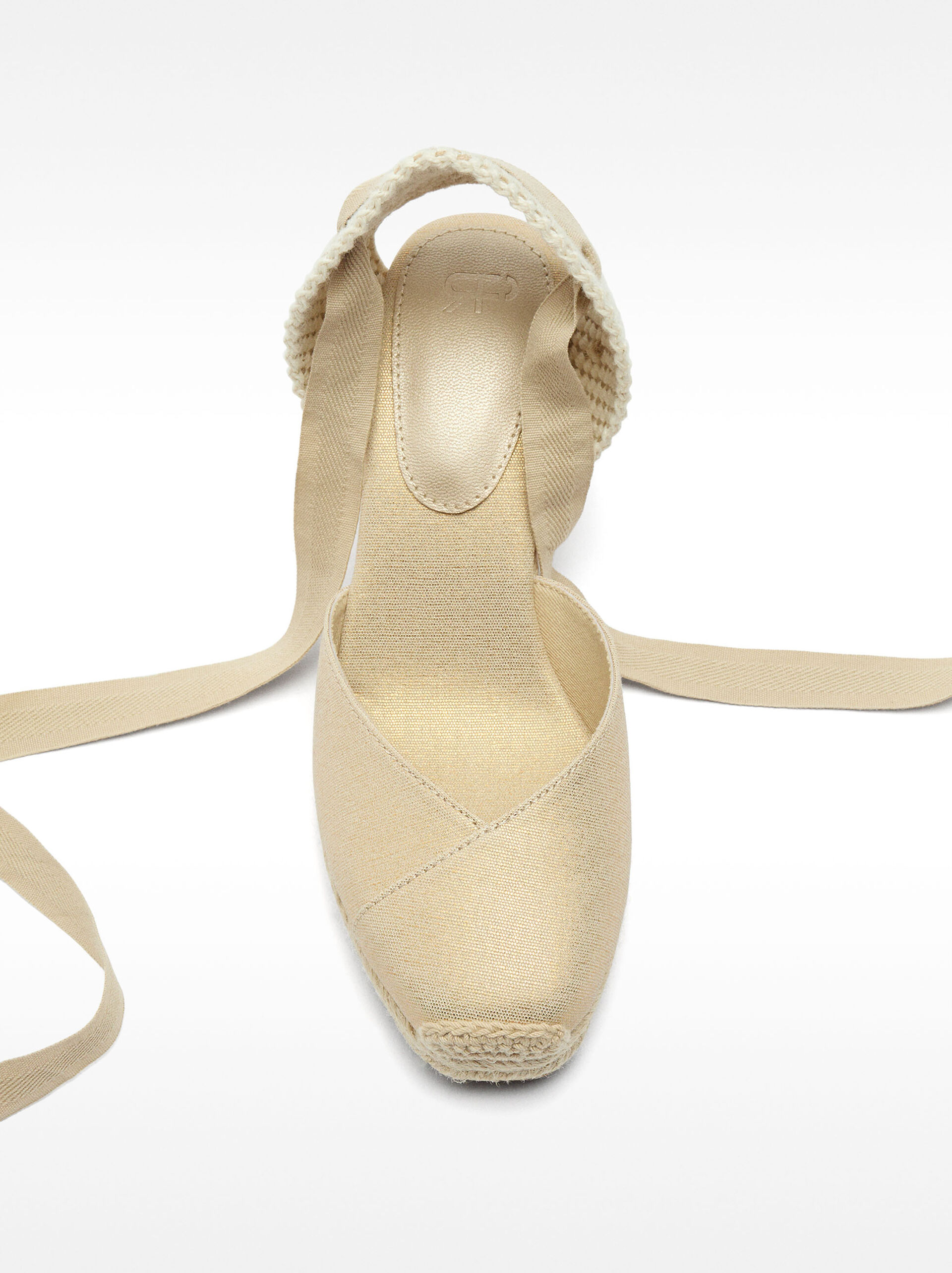 Wedges with metallic effect image number 4.0