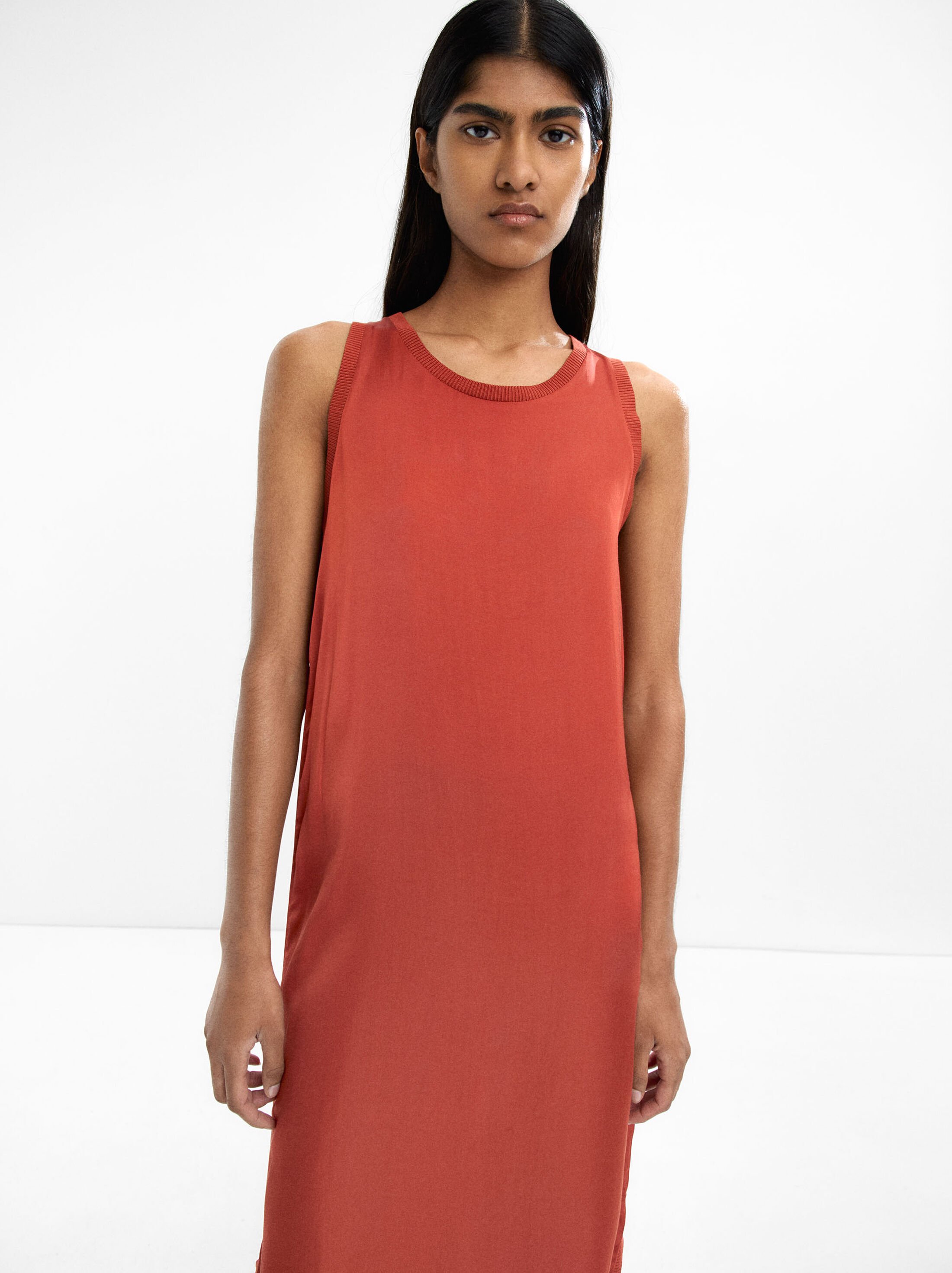 Plain flowy dress image number 3.0