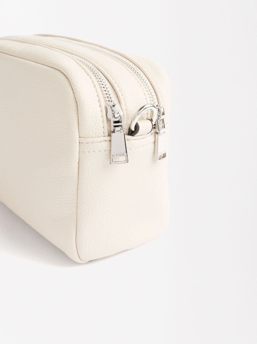 Bolso bandolera con cierre doble
