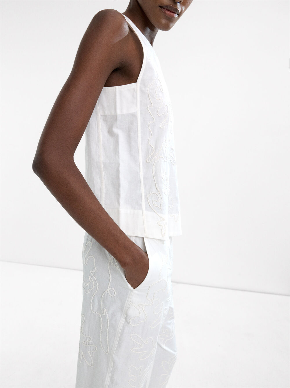 Top with embroidery 100% cotton