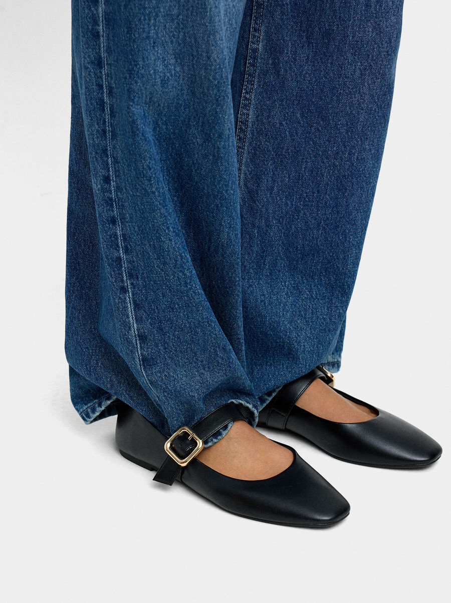 Ballet flats with strap and square buckle