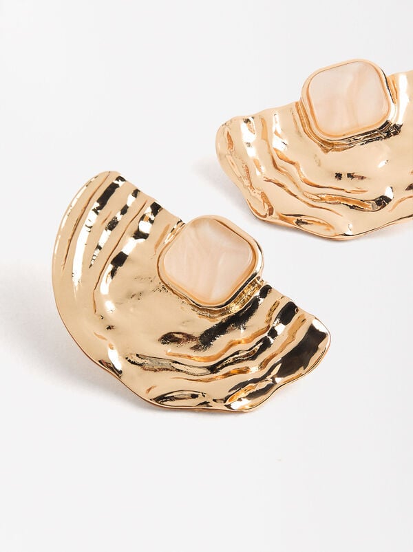 Hammered-effect resin earrings