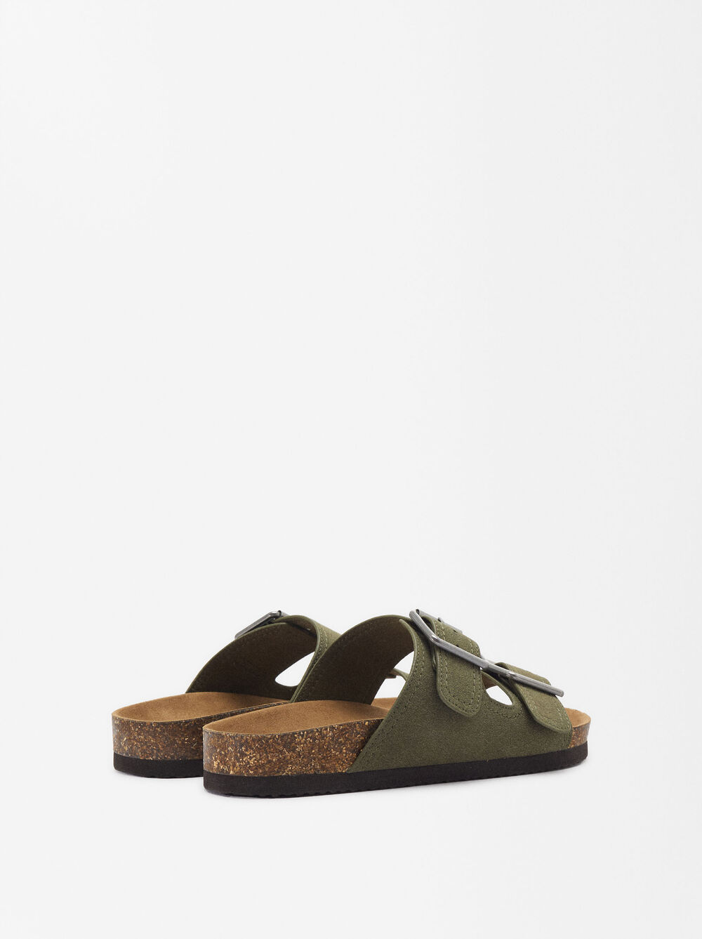 Flat Sandals With Buckle