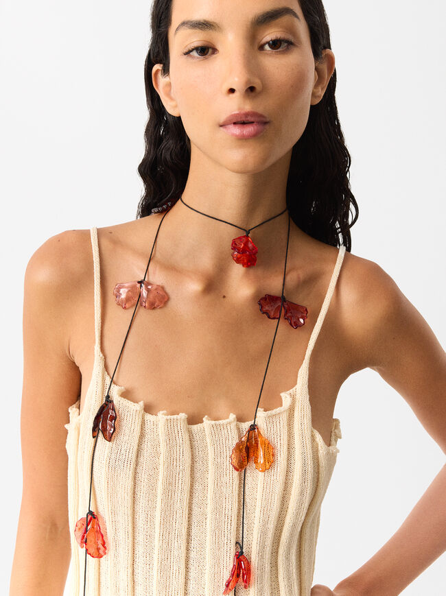 Online Exclusive - Rope Necklace With Resin Flowers image number 1.0