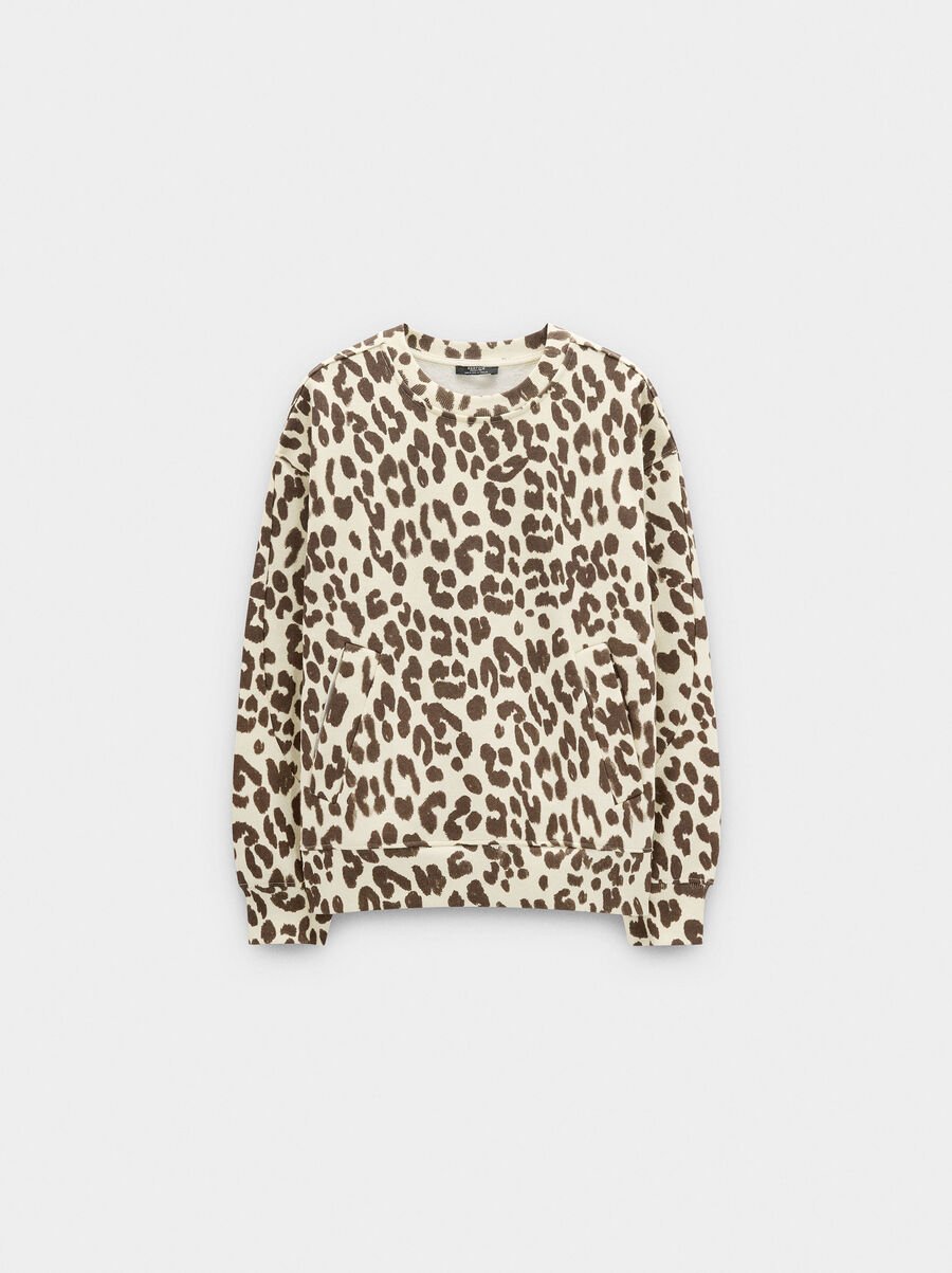 Sweatshirt with animal printed design