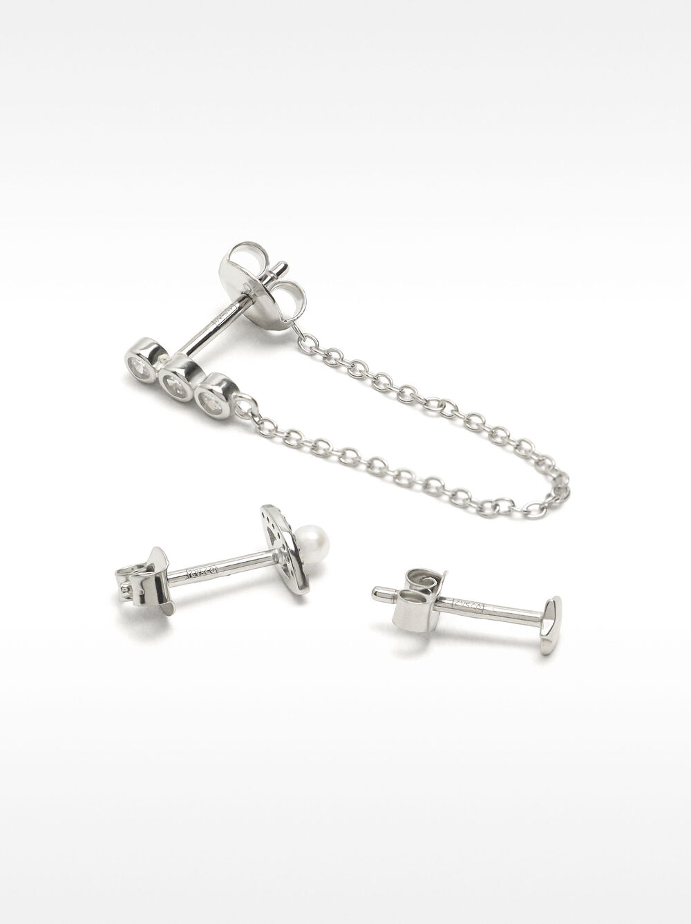 Conjunt d’arracades amb zircons i perla d’aigua dolça – plata de llei 925"