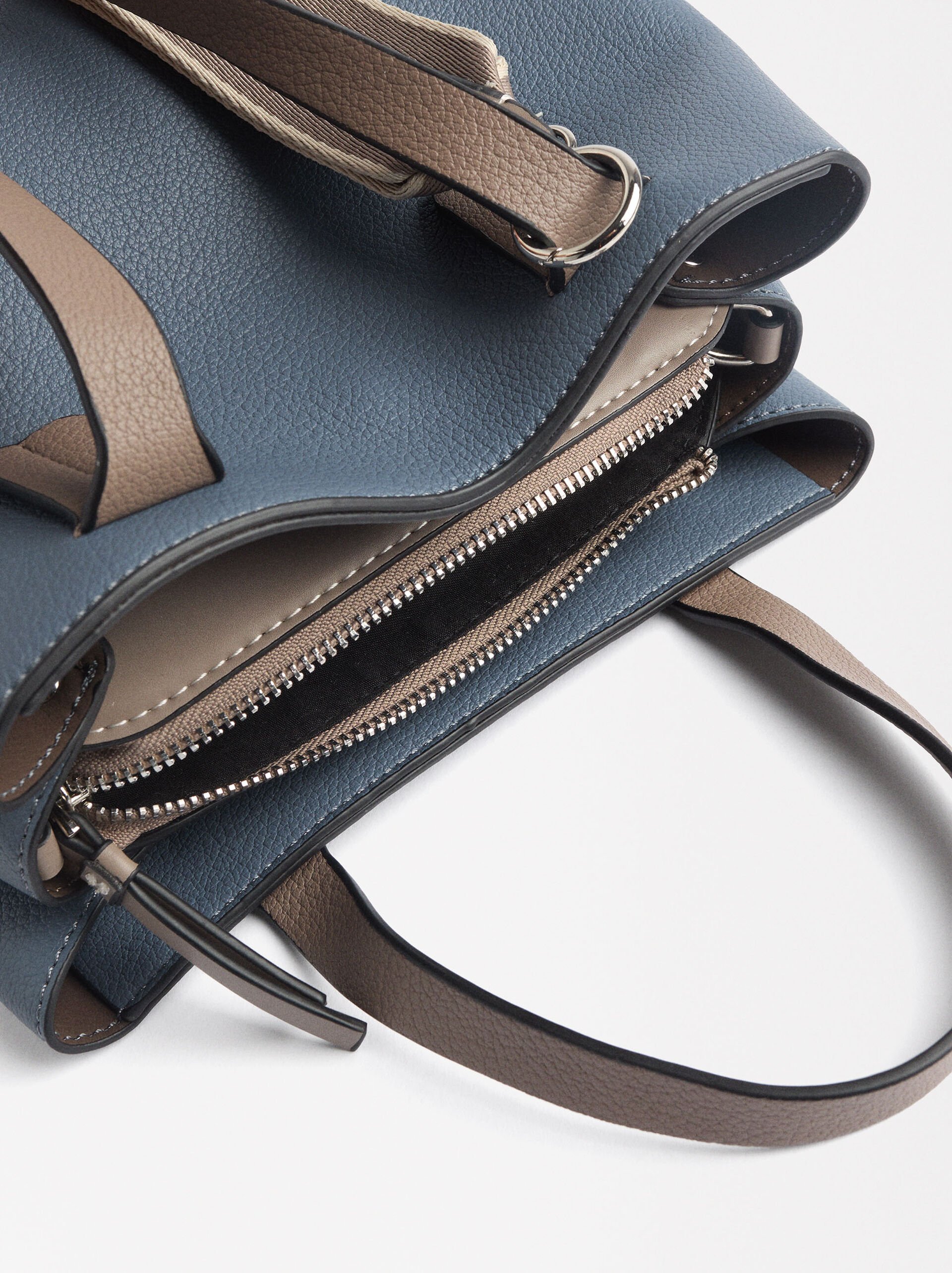 Borsa tote con tracolla  image number 3.0