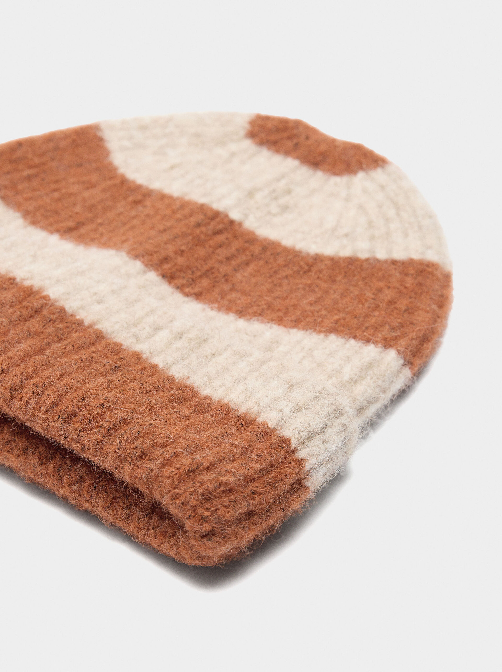 Strickmütze mit Streifen image number 1.0
