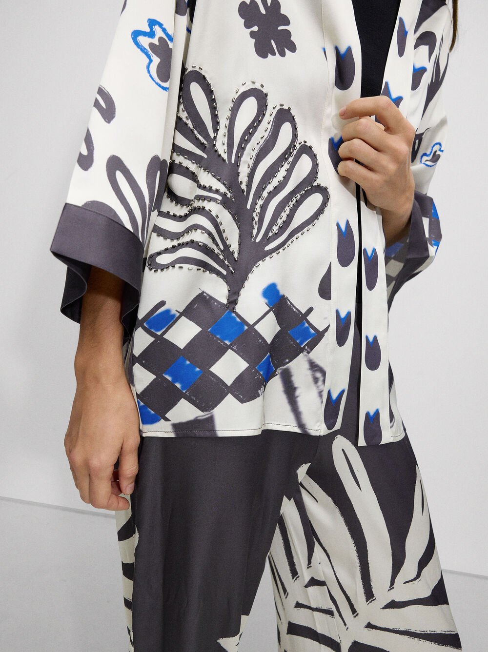 Printed kimono