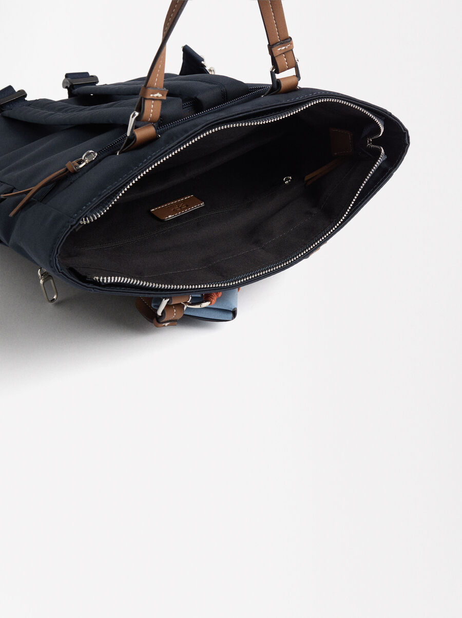 Sac à dos en nylon avec pendentif
